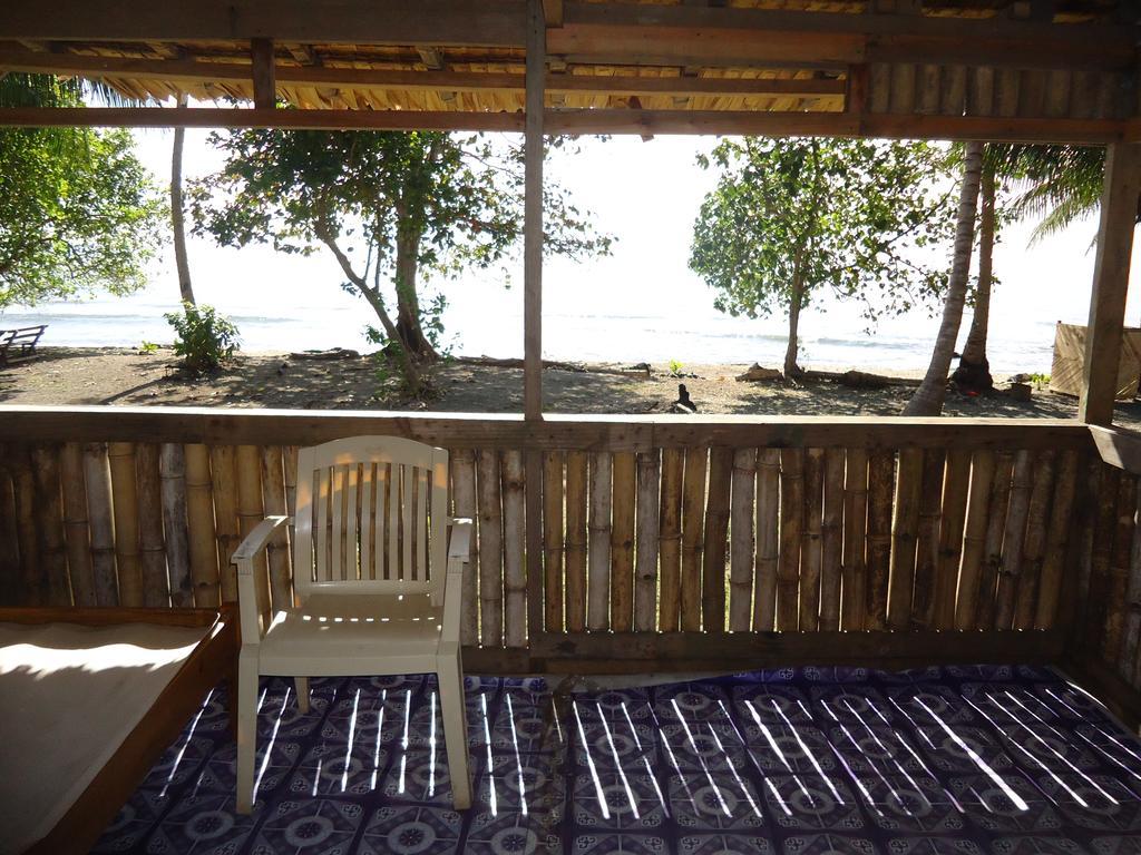 Dolphin View Beach Hotel Ndoma Buitenkant foto