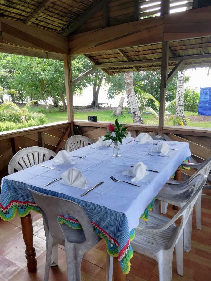 Dolphin View Beach Hotel Ndoma Buitenkant foto